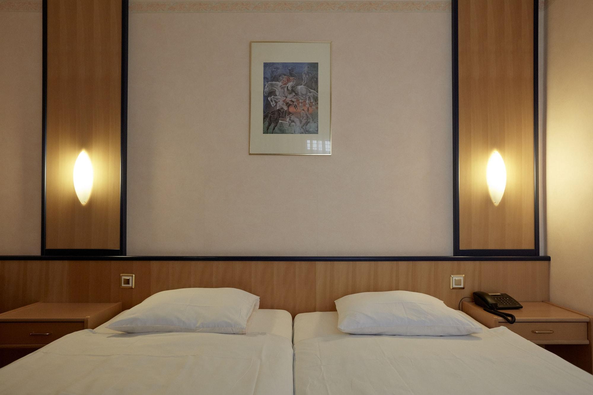 לוזאן Hotel Crystal מראה חיצוני תמונה